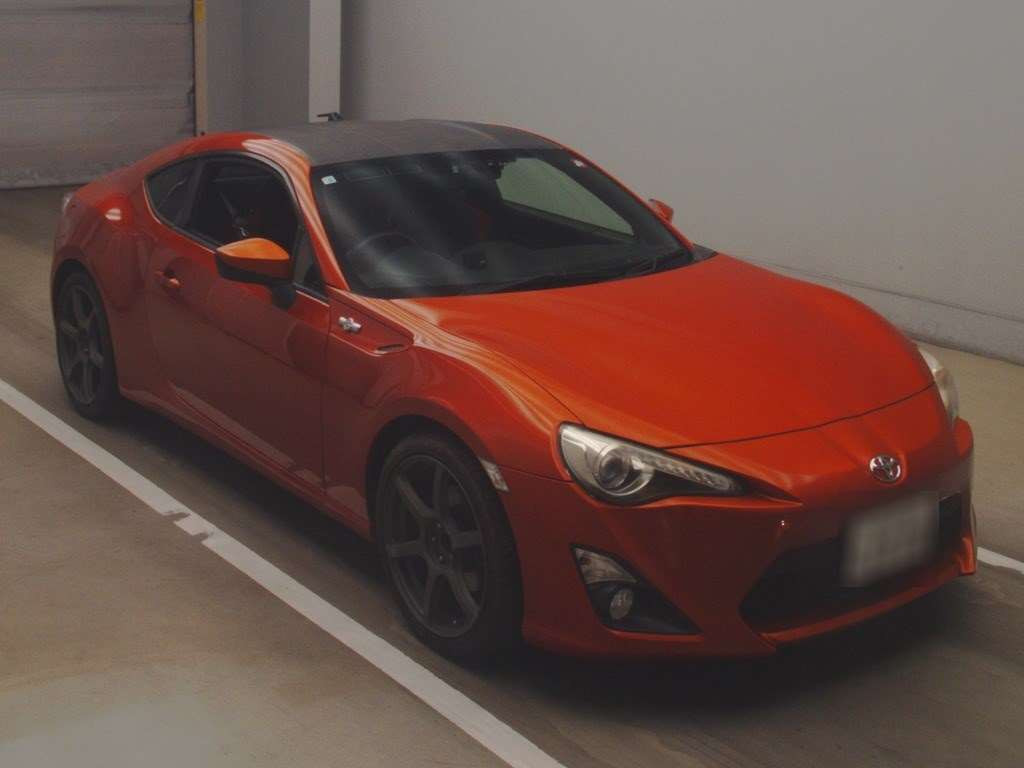 2012 Toyota 86 ZN6[2]