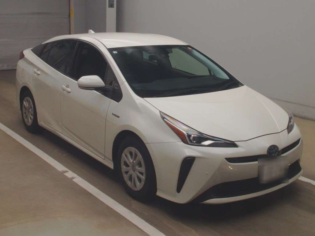 2019 Toyota Prius ZVW51[2]