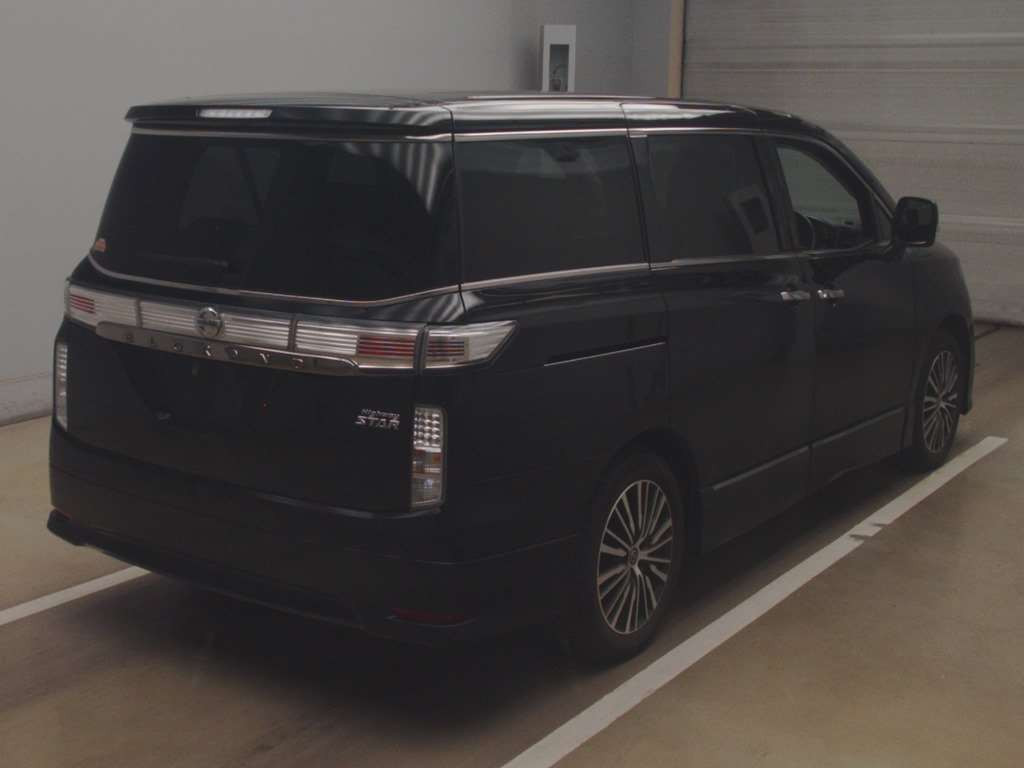 2022 Nissan Elgrand TE52[1]