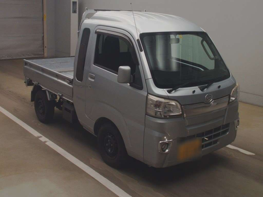 2017 Daihatsu Hijet Truck S500P[2]