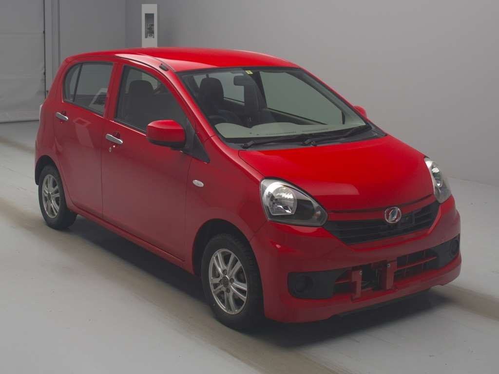 2016 Daihatsu Mira es LA300S[2]