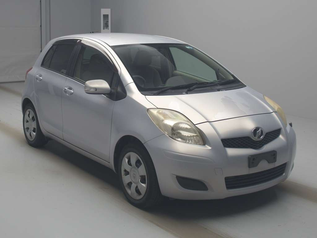 2007 Toyota Vitz SCP90[2]