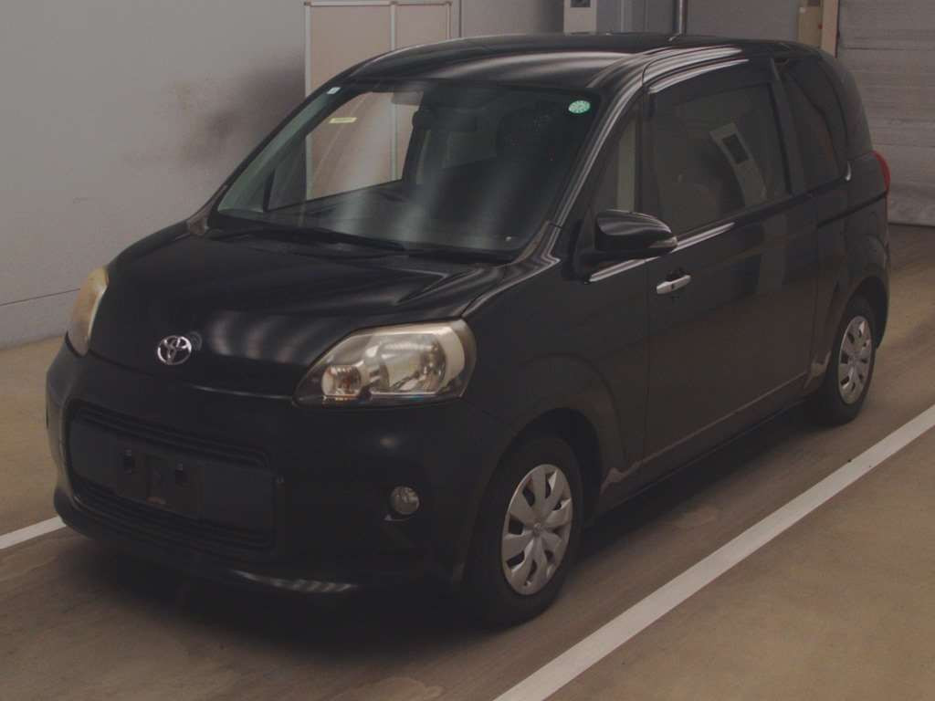 2012 Toyota Porte NSP140[0]