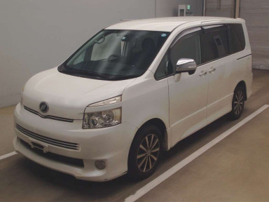 2009 Toyota Voxy