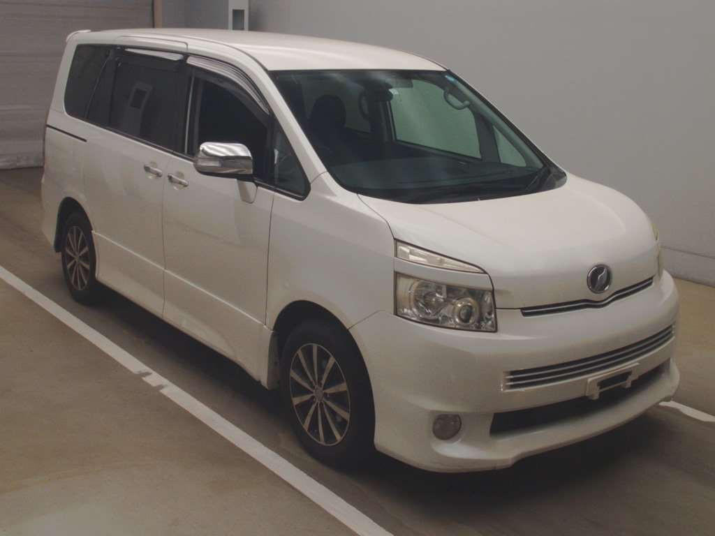 2009 Toyota Voxy ZRR70W[2]