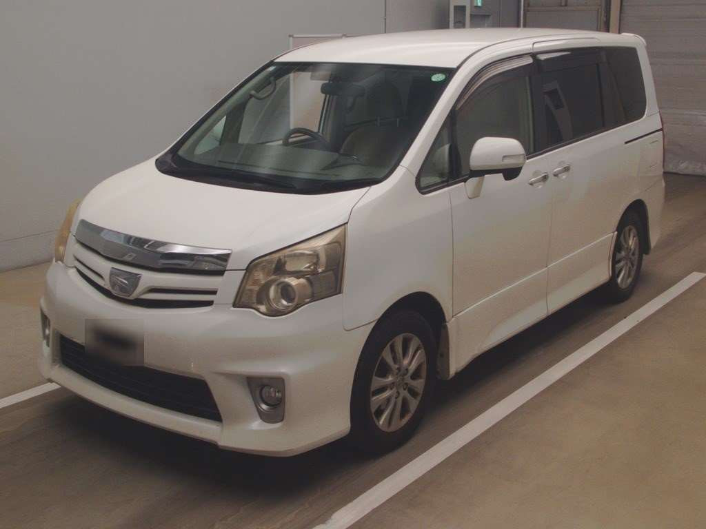 2011 Toyota Noah ZRR70W[0]