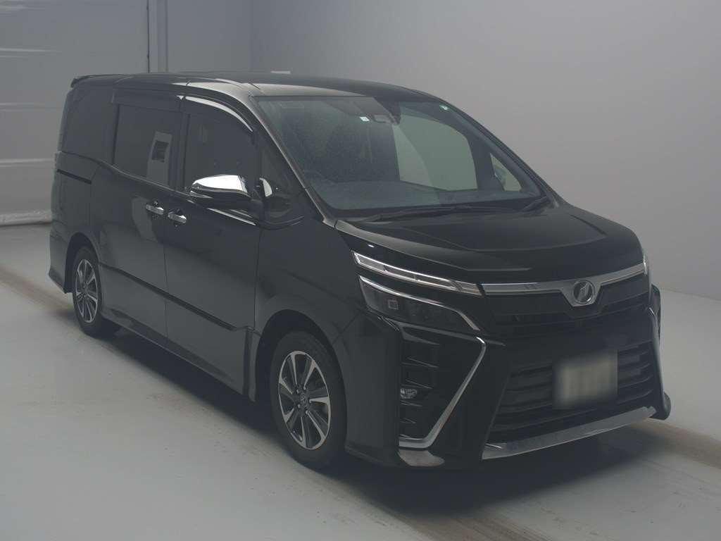 2018 Toyota Voxy ZRR80W[2]