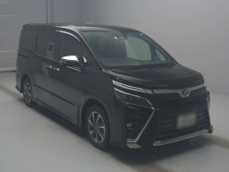 2018 Toyota Voxy