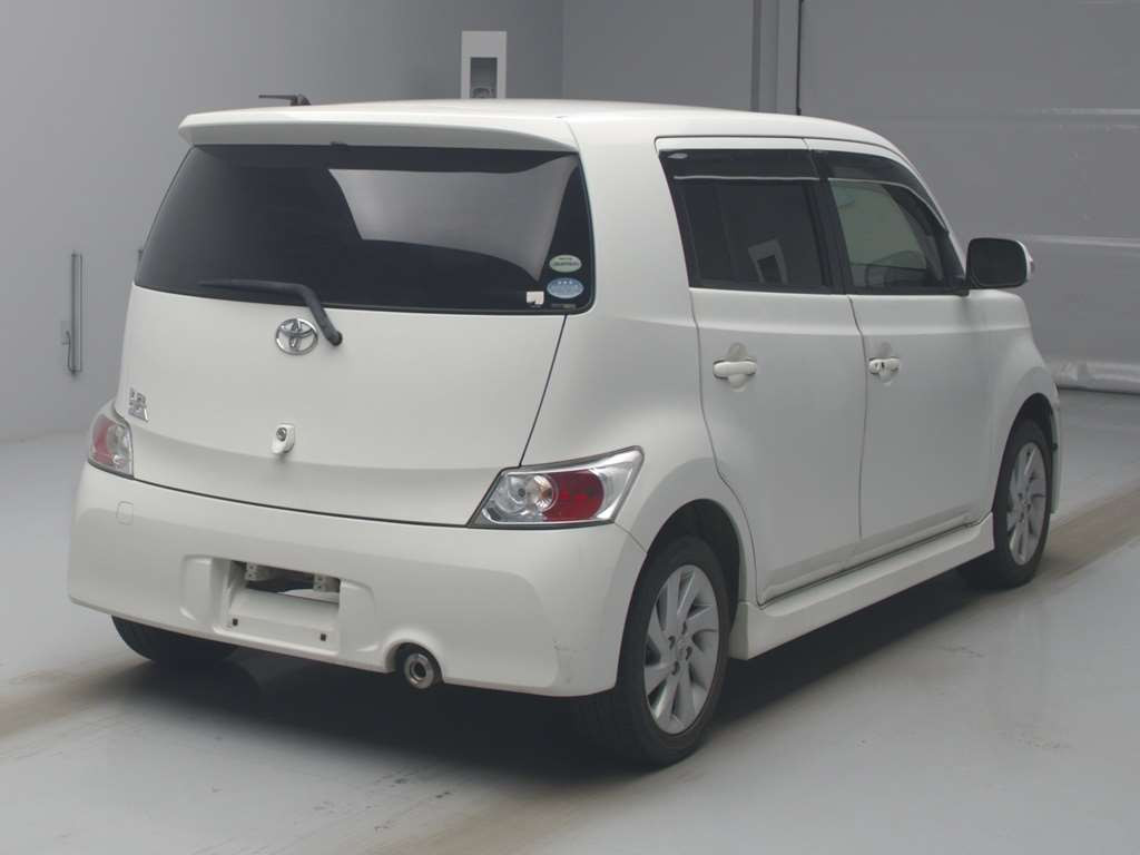 2012 Toyota bB QNC20[1]