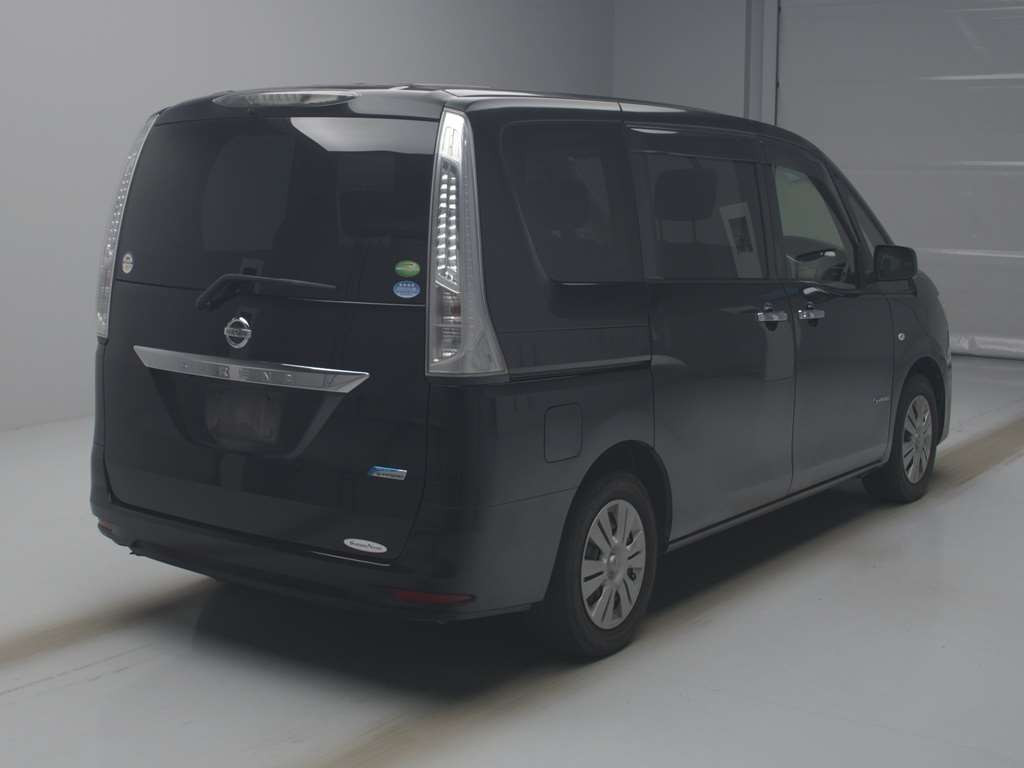 2013 Nissan Serena HC26[1]