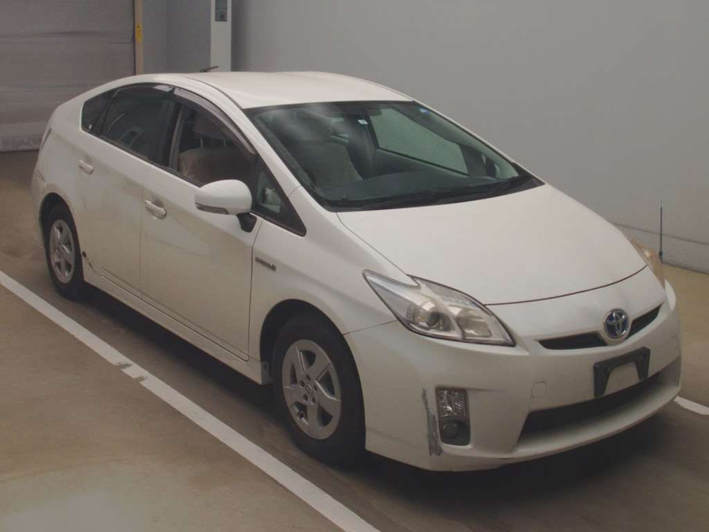 2009 Toyota Prius ZVW30[2]