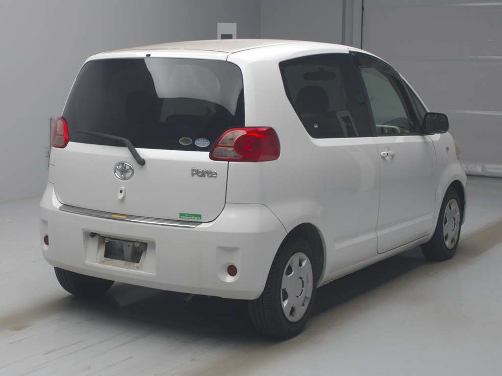 2006 Toyota Porte NNP10[1]