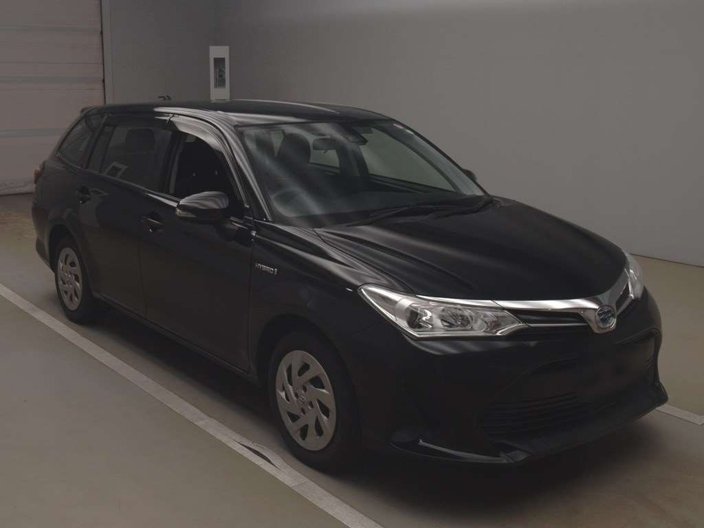 2017 Toyota Corolla Fielder NKE165G[2]