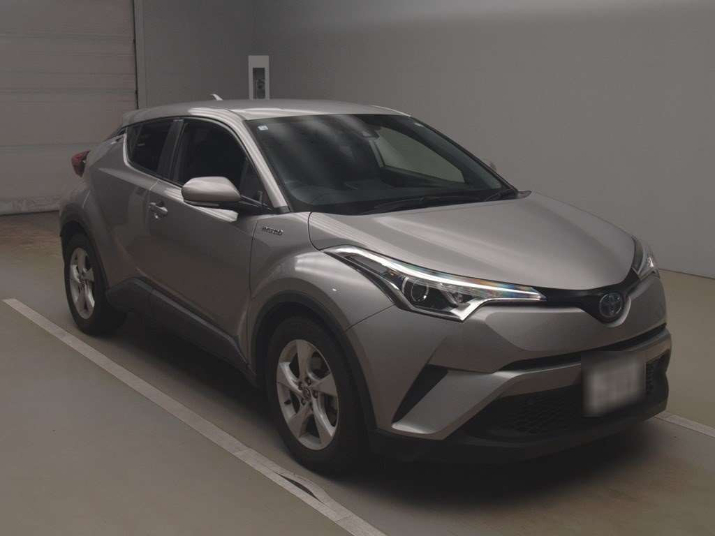 2019 Toyota C-HR ZYX10[2]