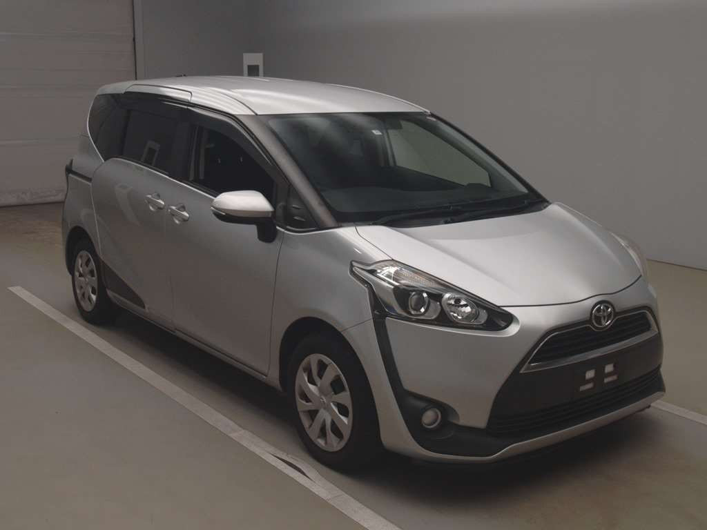 2015 Toyota Sienta NSP170G[2]