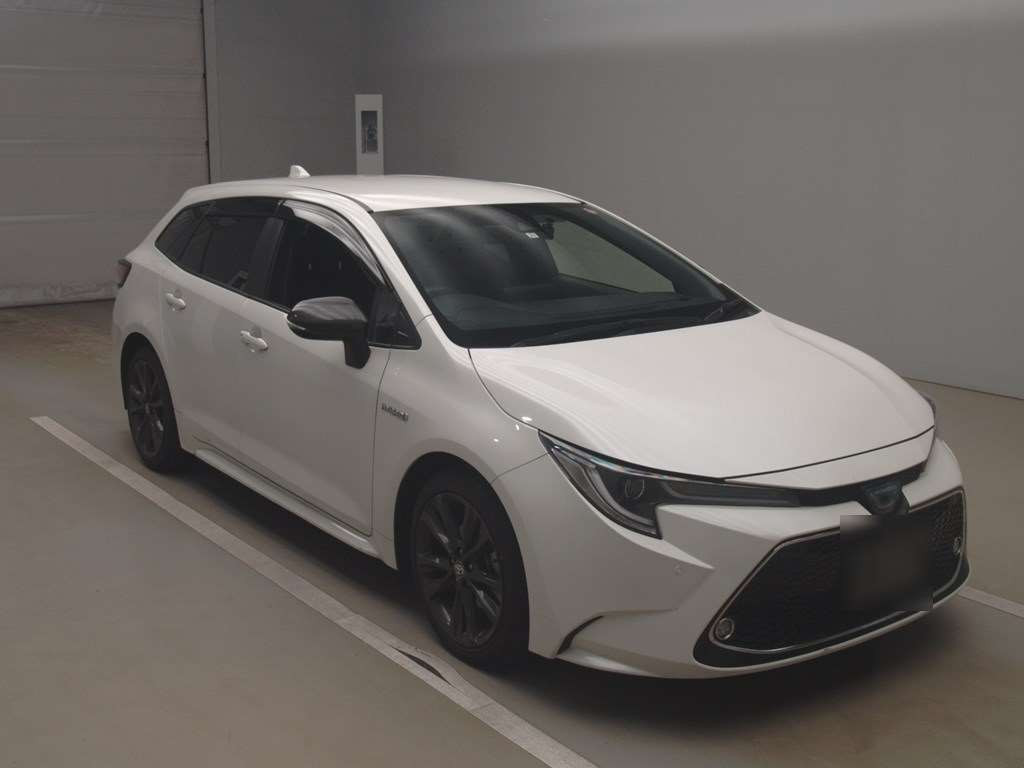 2019 Toyota Corolla Touring Wagon ZWE211W[2]