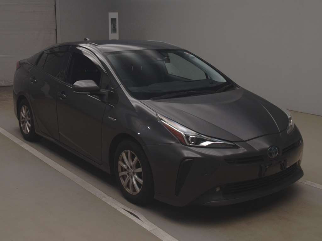 2019 Toyota Prius ZVW51[2]