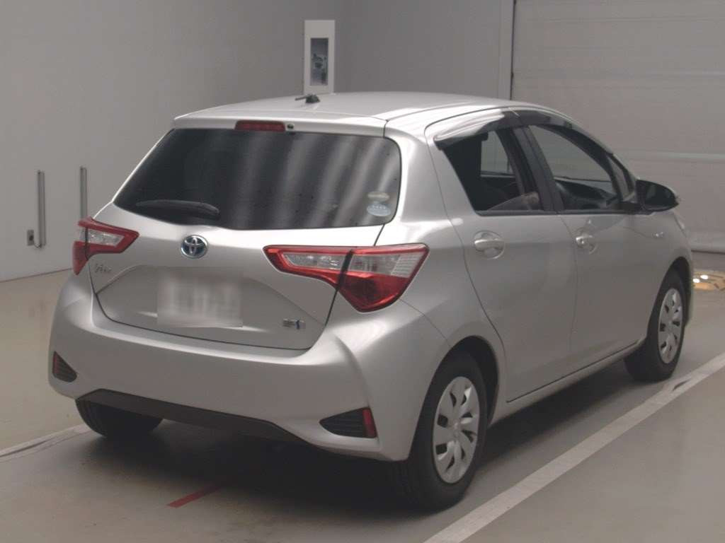 2019 Toyota Vitz NHP130[1]