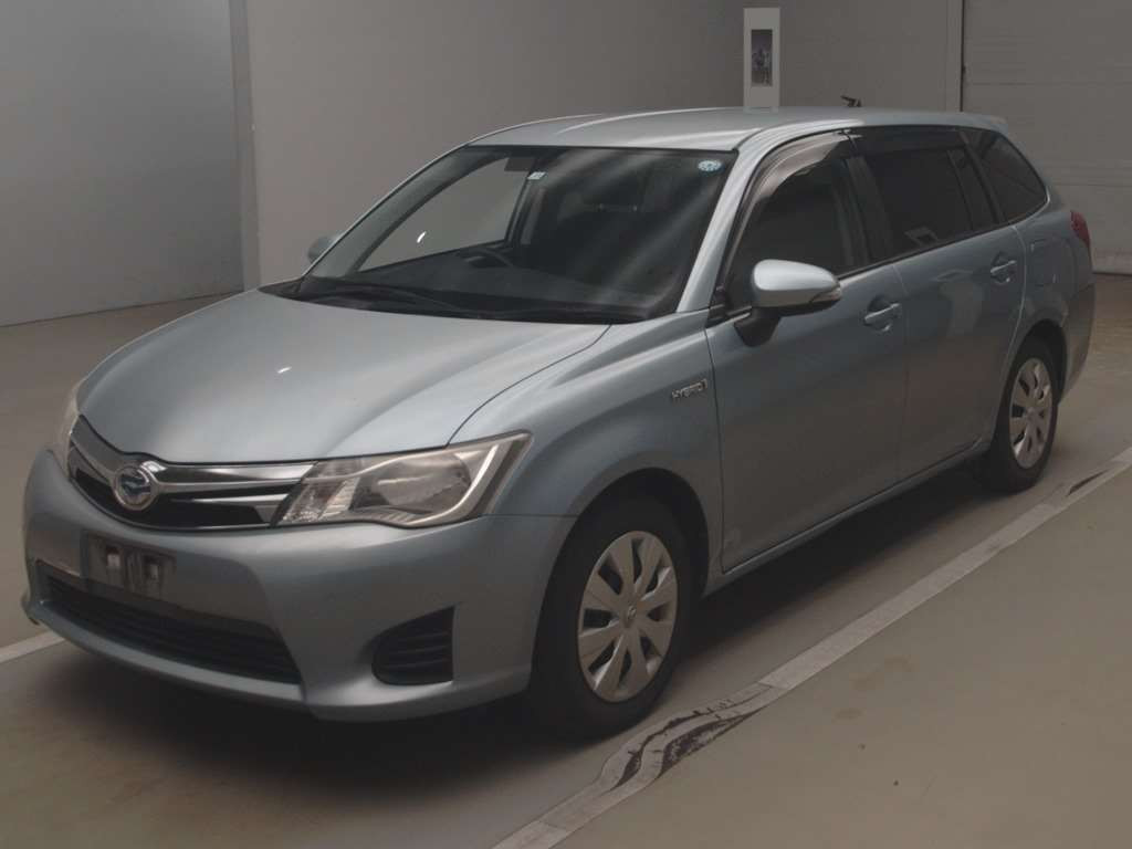 2013 Toyota Corolla Fielder NKE165G[0]