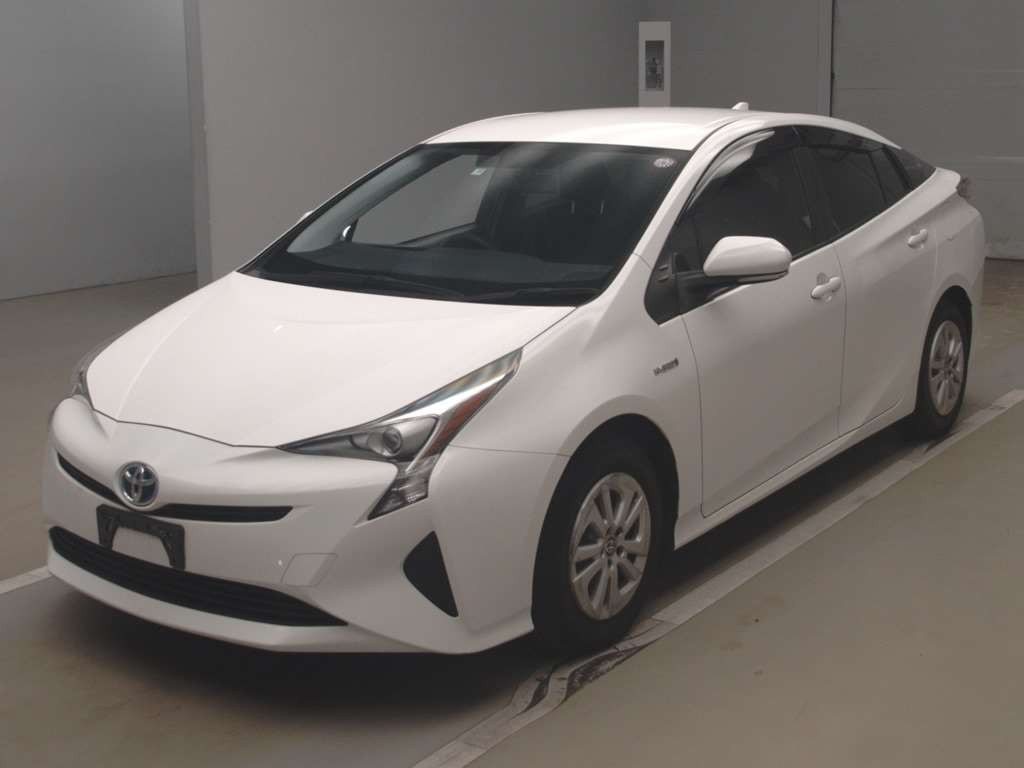 2017 Toyota Prius ZVW51[0]