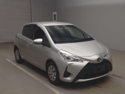 2017 Toyota Vitz