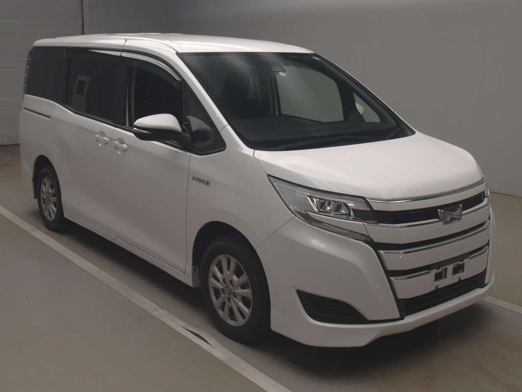 2019 Toyota Noah ZWR80G[2]