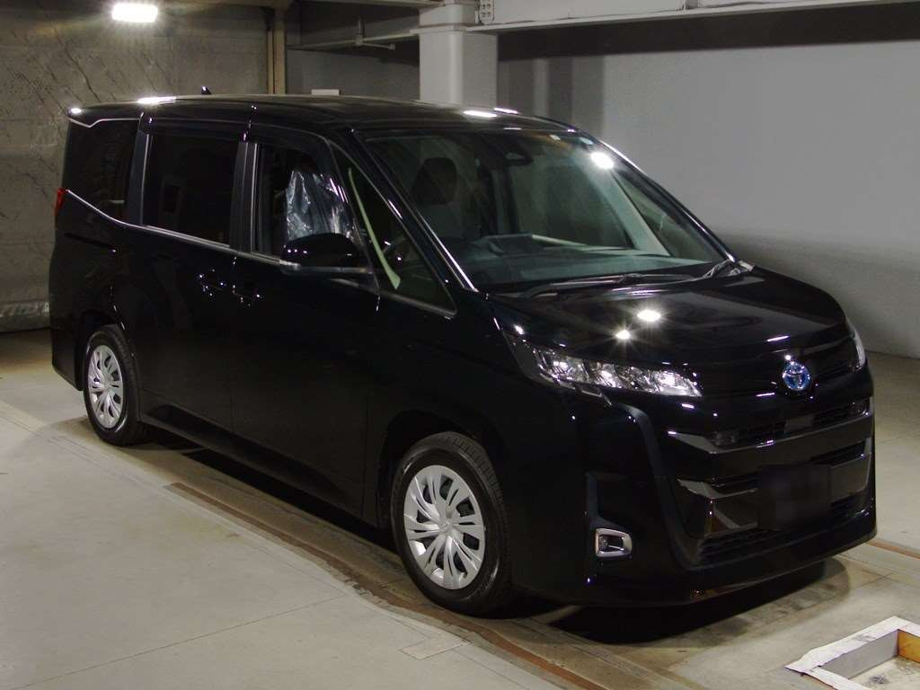 2023 Toyota Noah ZWR90W[2]