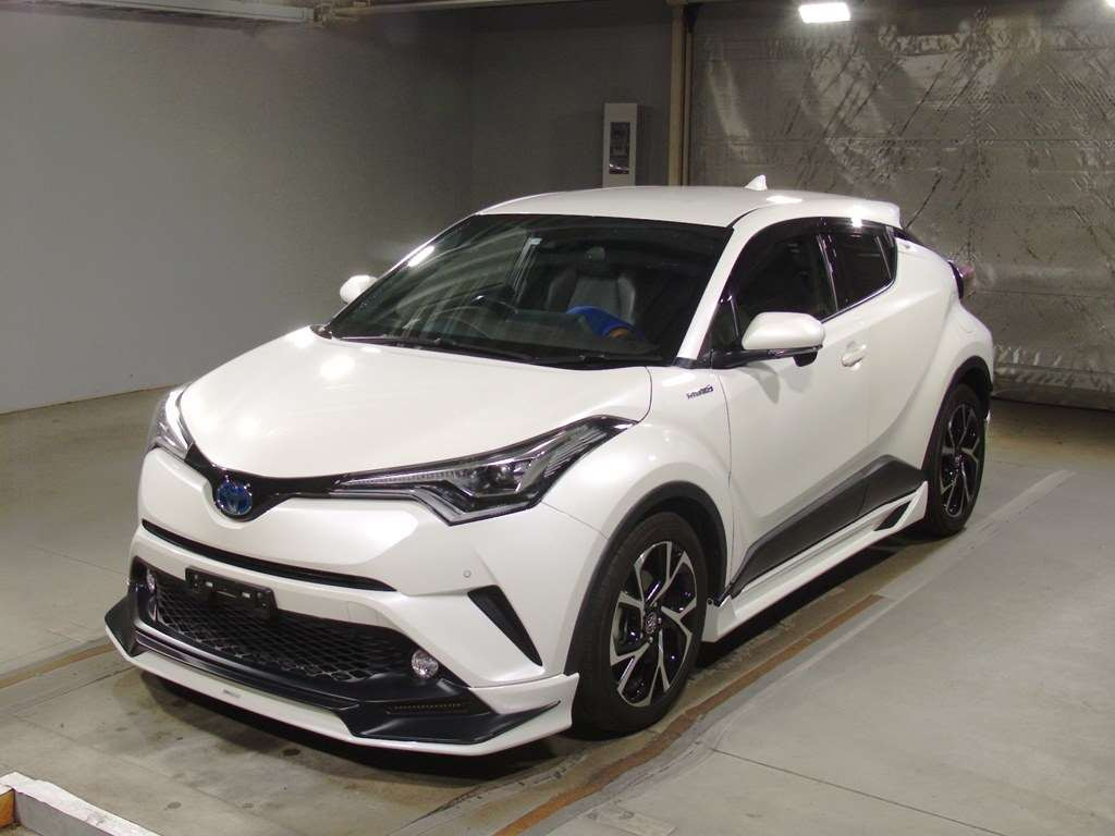 2017 Toyota C-HR ZYX10[0]