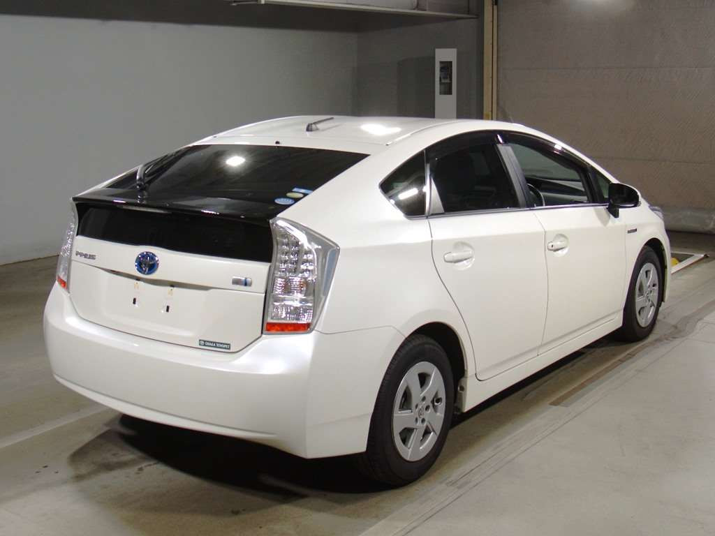 2011 Toyota Prius ZVW30[1]