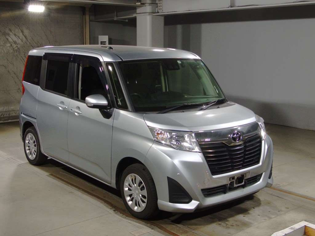 2019 Toyota Roomy M900A[2]