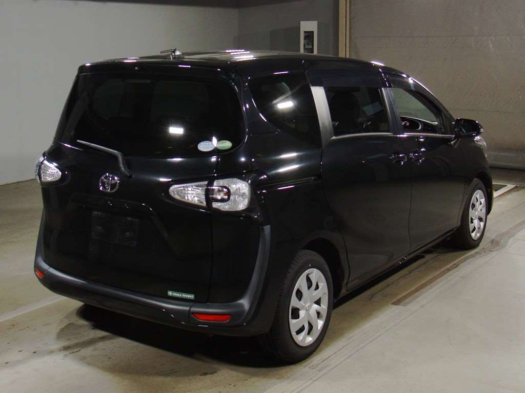 2017 Toyota Sienta NSP170G[1]