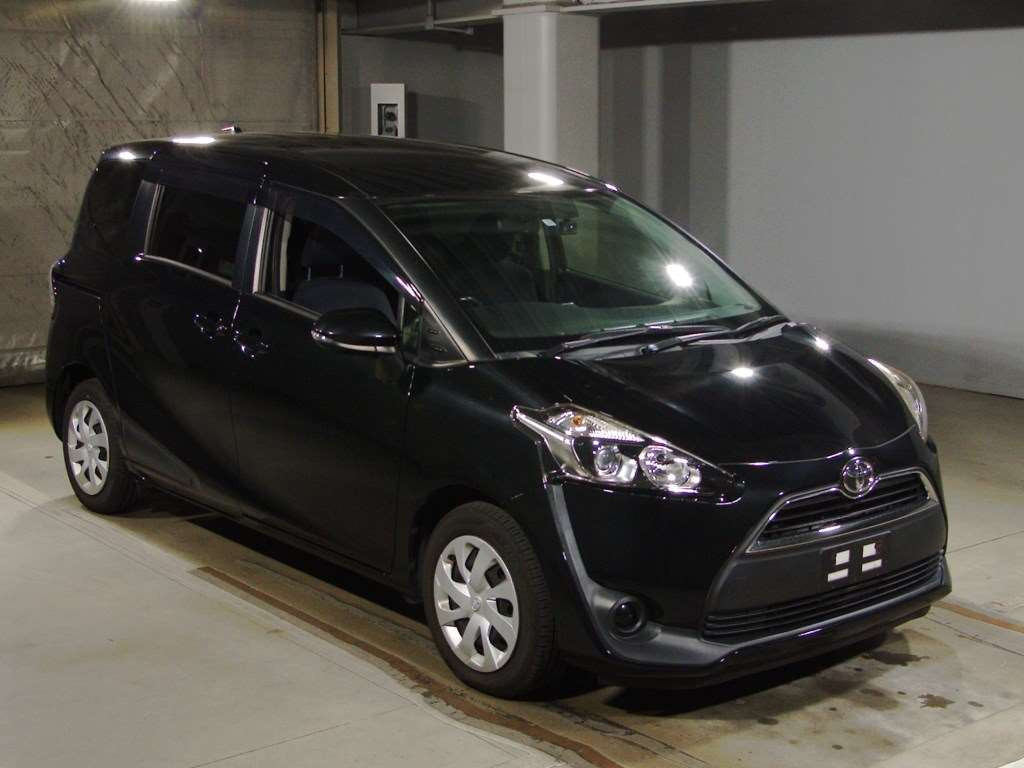 2017 Toyota Sienta NSP170G[2]