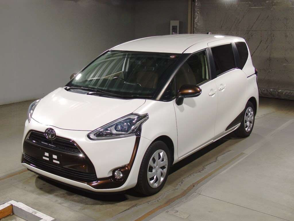 2016 Toyota Sienta NSP170G[0]