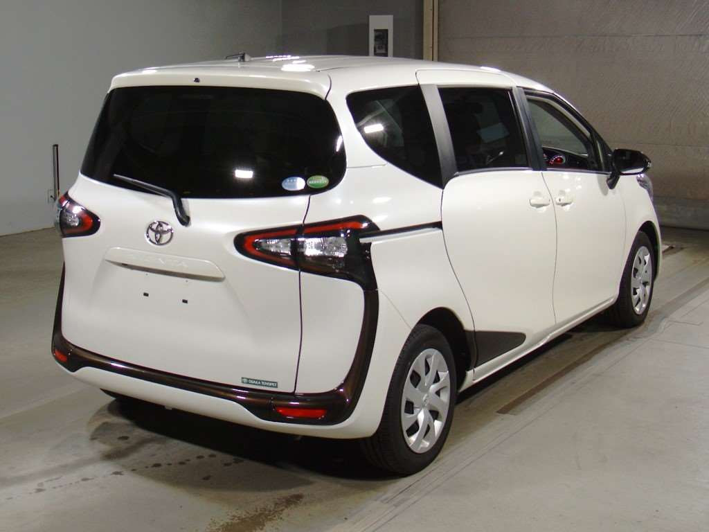 2016 Toyota Sienta NSP170G[1]