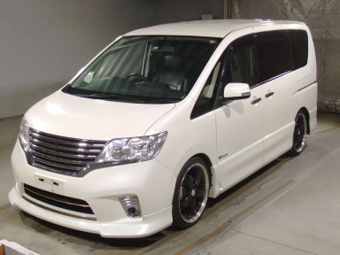 2013 Nissan Serena