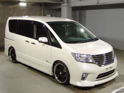 2013 Nissan Serena