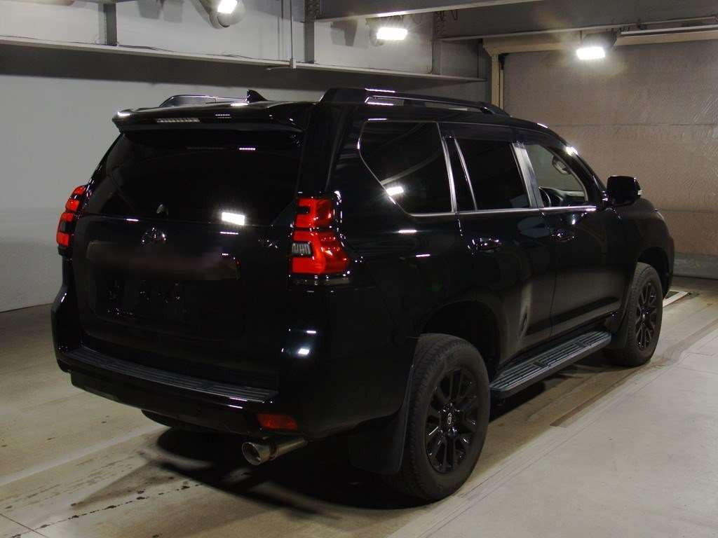 2020 Toyota Land Cruiser Prado GDJ150W[1]