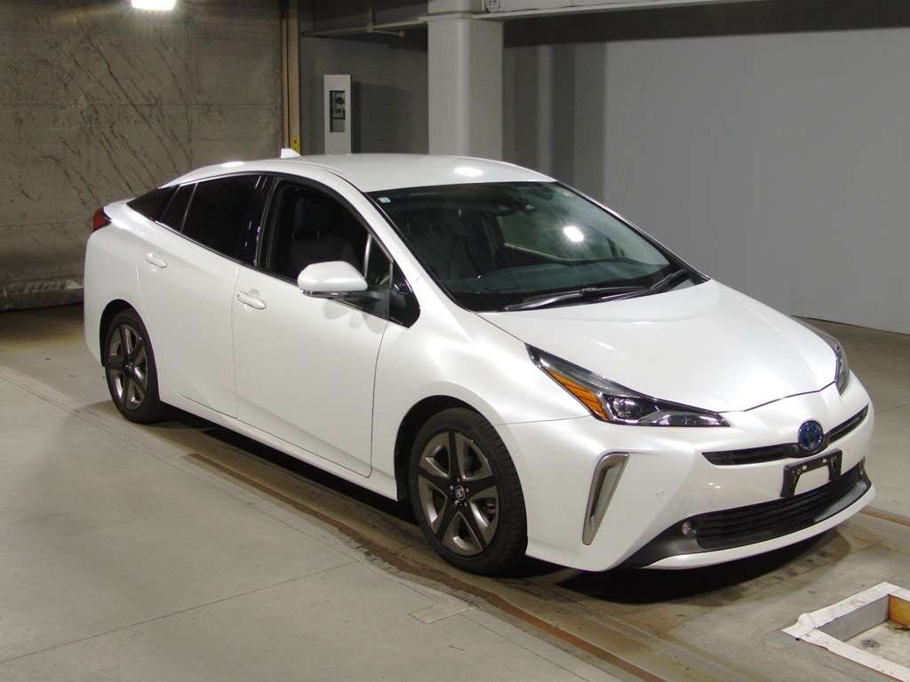 2020 Toyota Prius ZVW51[2]