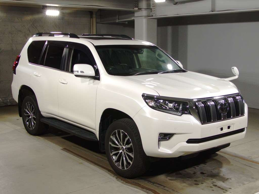 2020 Toyota Land Cruiser Prado TRJ150W[2]