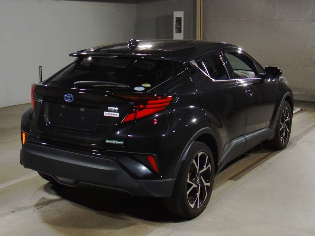 2019 Toyota C-HR ZYX11[1]