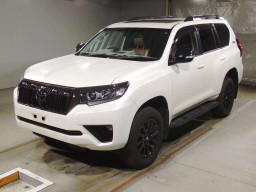 2021 Toyota Land Cruiser Prado