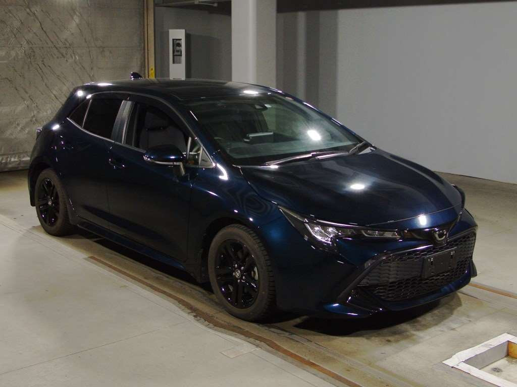 2019 Toyota Corolla Sports NRE210H[2]