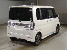 2019 Daihatsu Tanto Custom