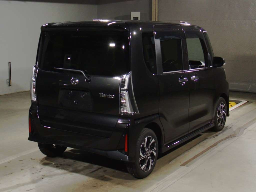 2023 Daihatsu Tanto Custom LA650S[1]