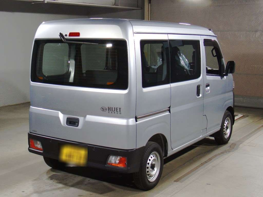 2022 Daihatsu Hijet Cargo S700V[1]