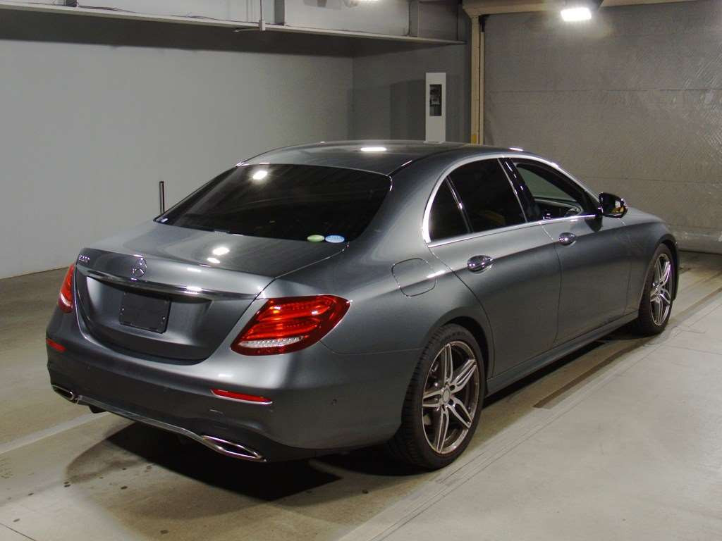 2016 Mercedes Benz E-Class 213042C[1]