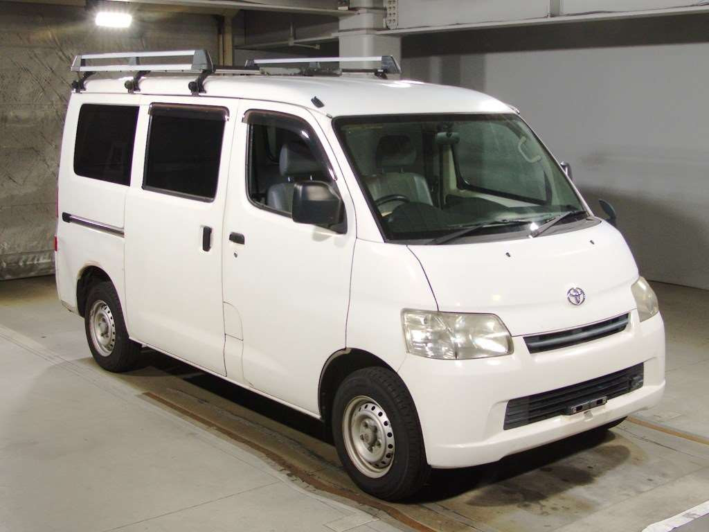 2016 Toyota Townace Van S402M[2]