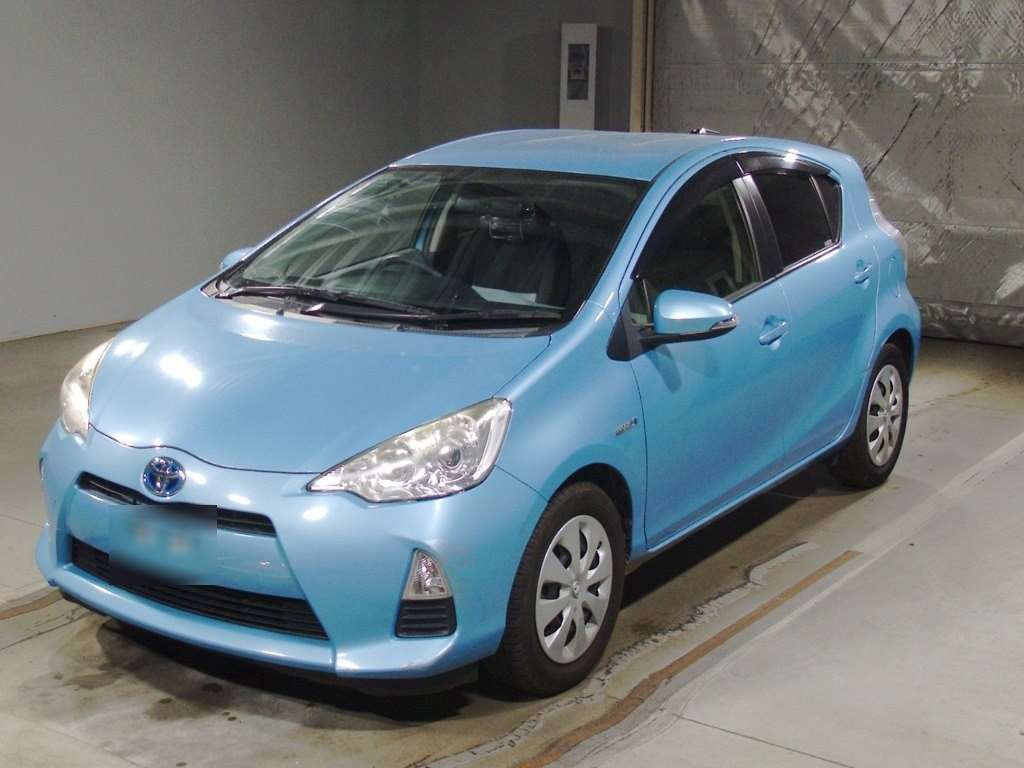 2012 Toyota Aqua NHP10[0]