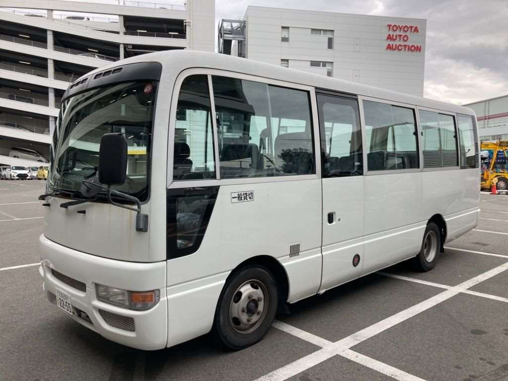 2004 Nissan Civilian Bus BHW41[0]