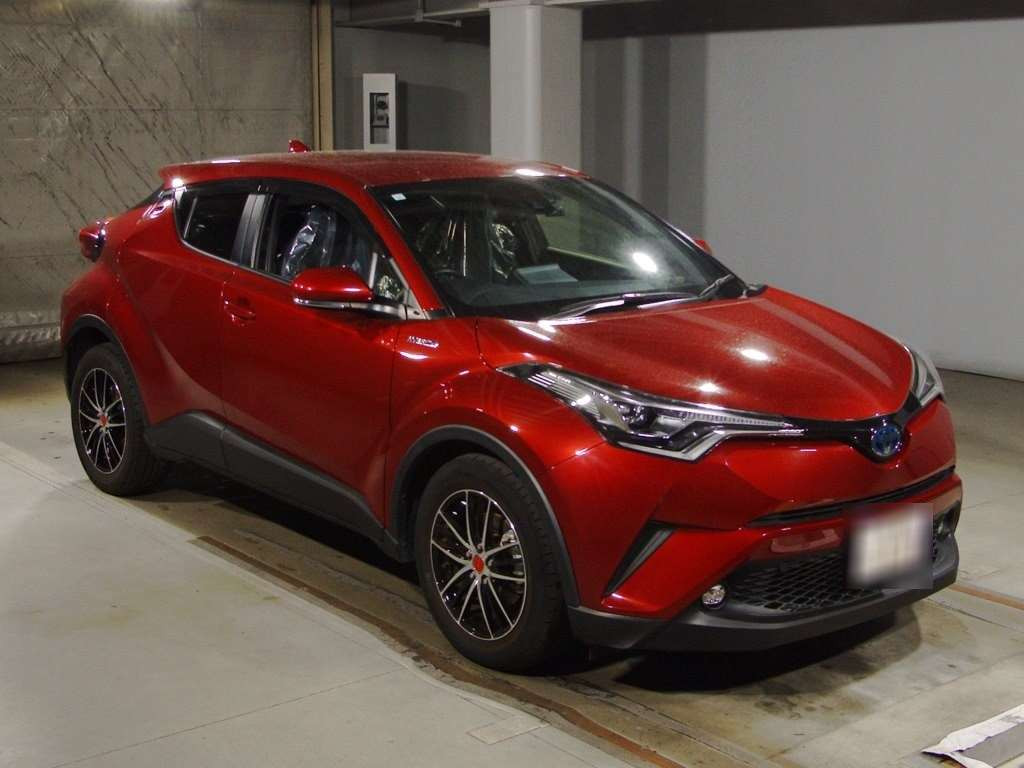 2019 Toyota C-HR ZYX10[2]